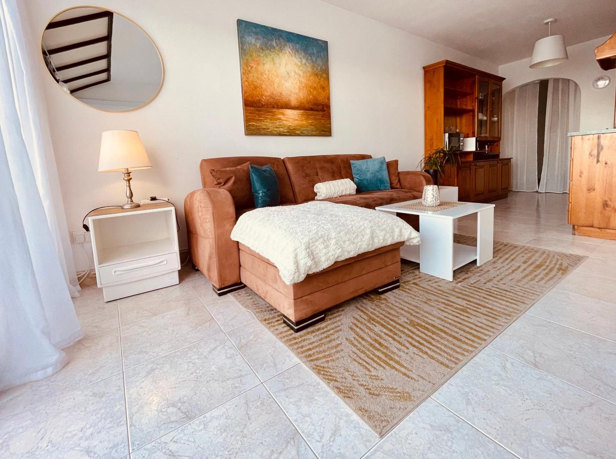 Seafront Apartment Terrace, Lounger & Panoramic Ocean Views Мелліха Екстер'єр фото